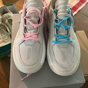 Men’s court shoes with Pink and Blue Laces